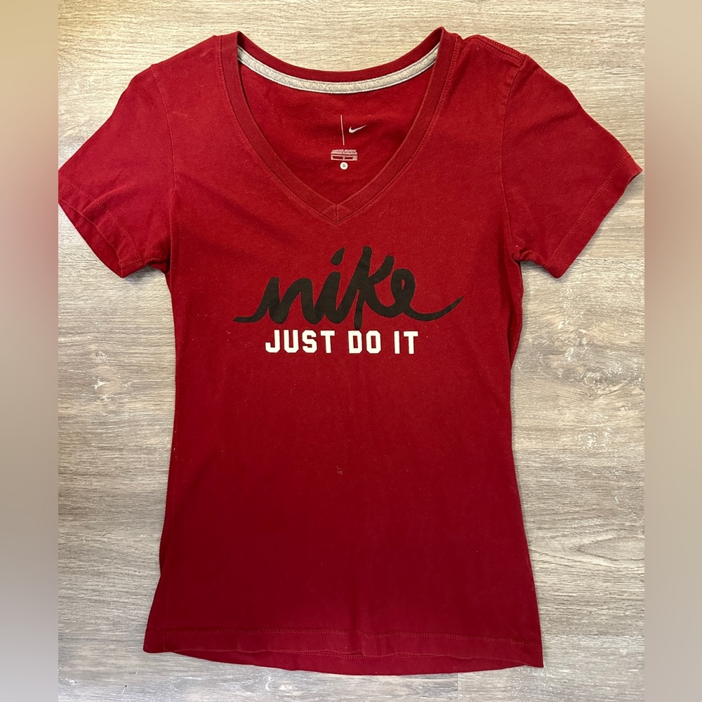 Nike T Shirt ❤️👟